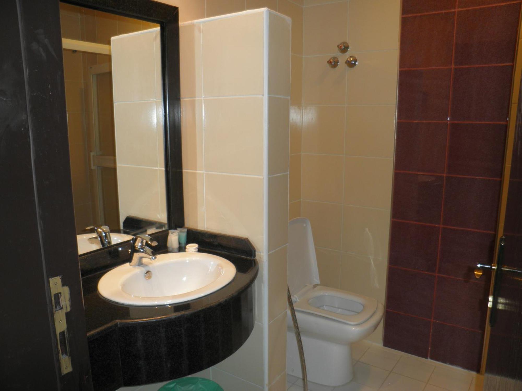 כוויית Marina Royal Hotel Suites מראה חיצוני תמונה