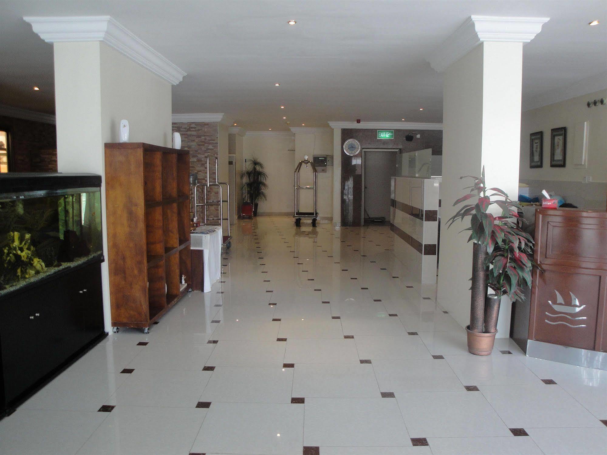 כוויית Marina Royal Hotel Suites מראה חיצוני תמונה
