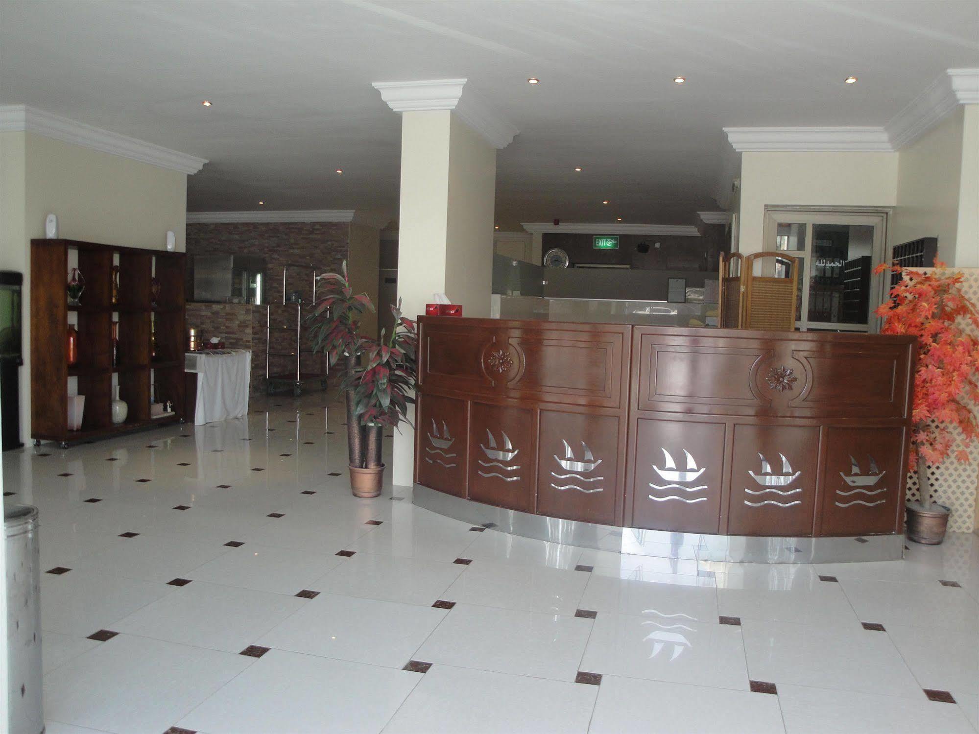 כוויית Marina Royal Hotel Suites מראה חיצוני תמונה