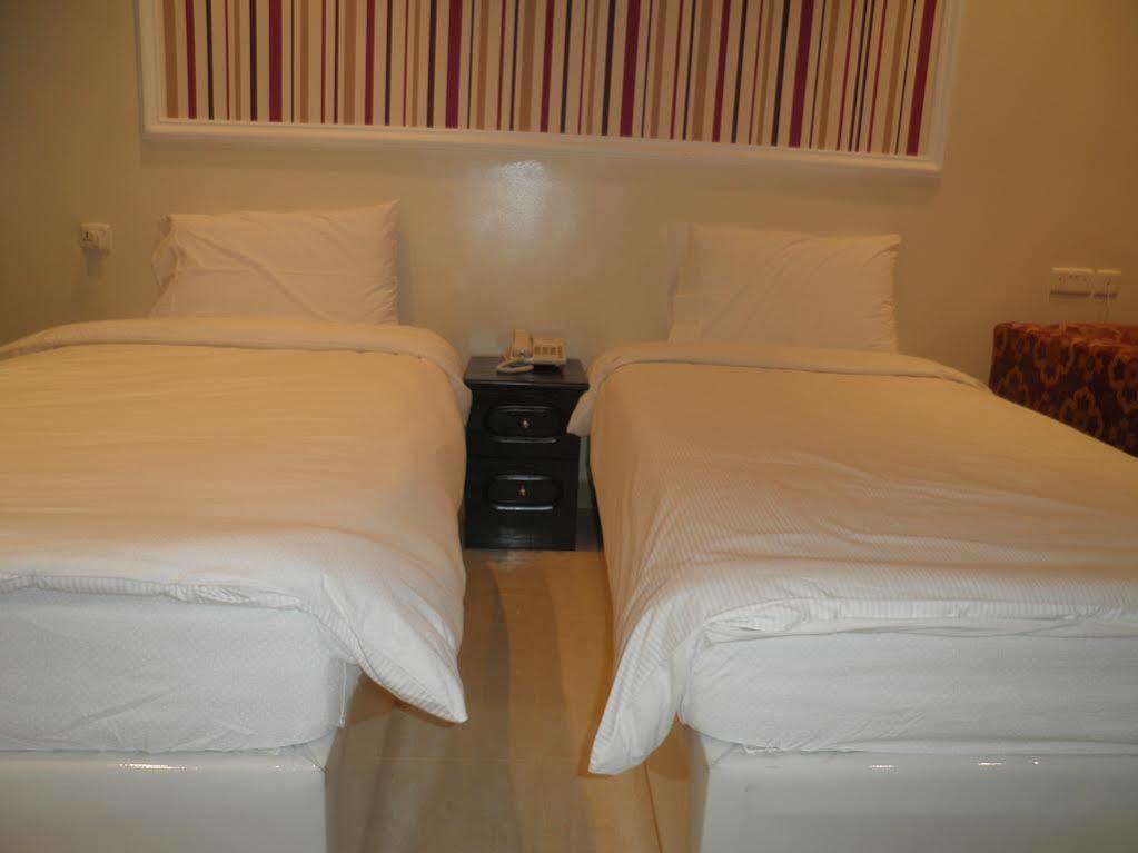 כוויית Marina Royal Hotel Suites מראה חיצוני תמונה